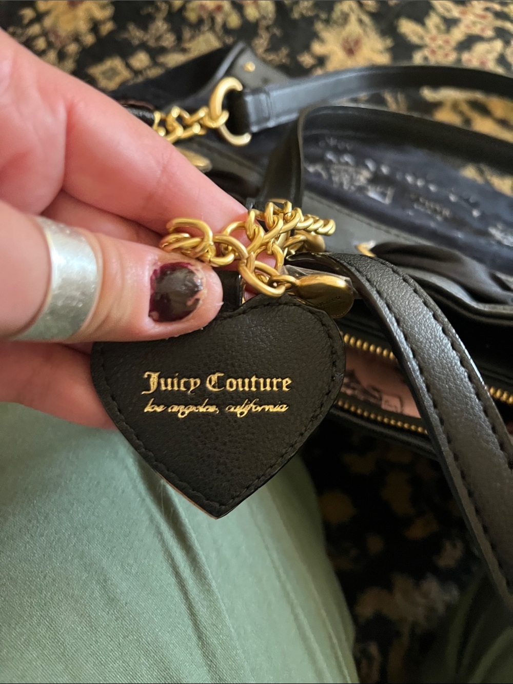 Juicy Couture Black Velvet Logo Shoulder Bag with Gold Hardware - Picture 4 of 6